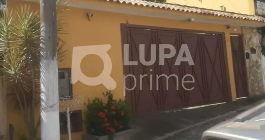 Casa Térrea com 2 dormitórios sendo 1 suíte á venda em Santana