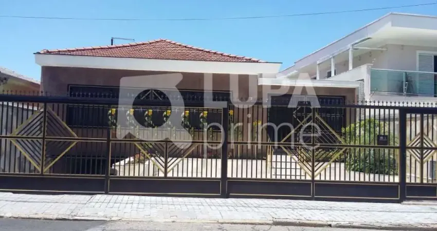 Casa com 6 dormitórios à venda na Vila Constança!