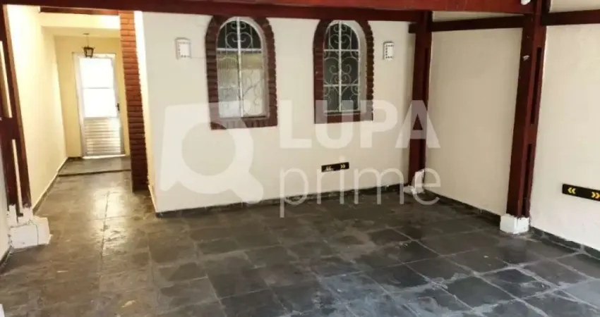 Sobrado com 4 dormitórios de 180m² à venda, na Vila Nova Mazzei