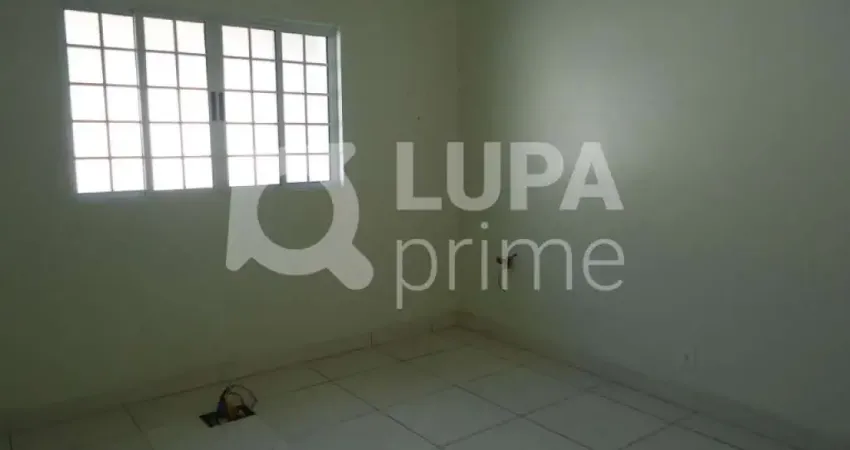 Ponto comercial com 3 salas para alugar na Rua Dom Henrique Mourão, 188, Santa Teresinha, São Paulo