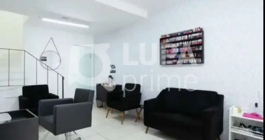 Sobrado Comercial de 105m² para Locação, na Vila Ester