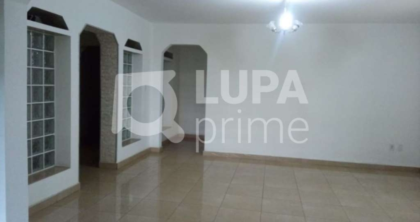 Casa com 7 quartos à venda na Rua Castelo de Paiva, 51, Jardim Ipanema (Cidade Líder), São Paulo