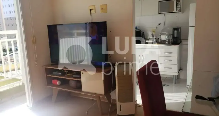 Apartamento com 1 dormitório e 1 vaga de garagem á venda na Parada Inglesa