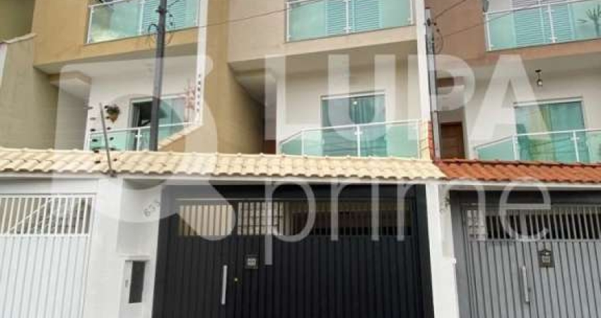 Casa com 3 quartos à venda na Rua Maria Lopes, 635, Vila Rosa, São Paulo
