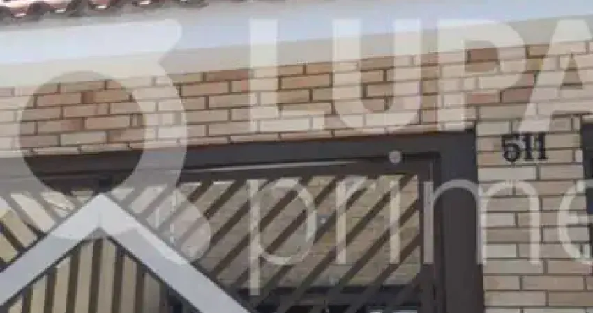 Sobrado com 3 dormitórios sendo 1 suíte á venda no Parque Casa de Pedra!