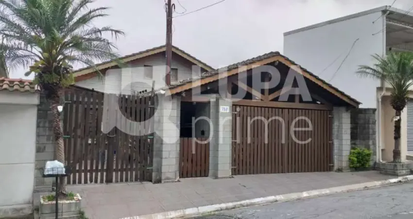 SOBRADO 4 DORMITÓRIOS (1 SUÍTE) Á VENDA JARDIM GUAPIRA