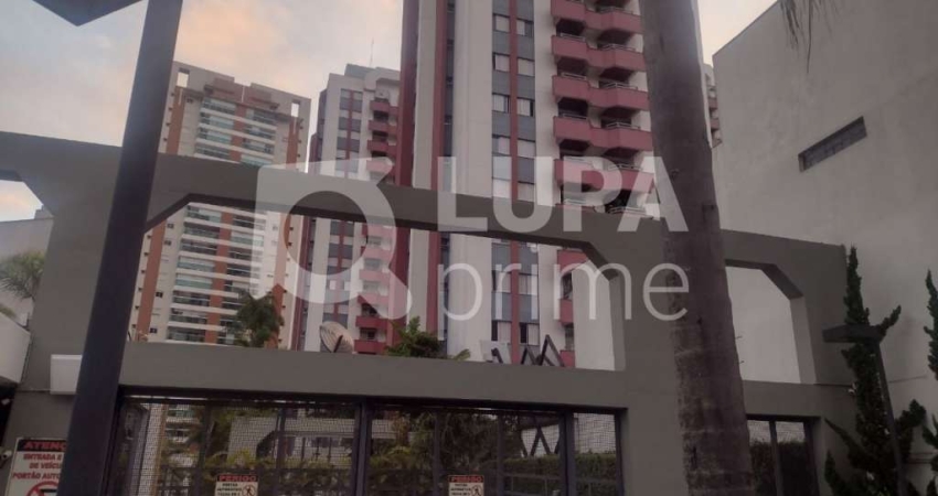 Apartamento com 3 dormitórios sendo 1 suíte á venda em Santana