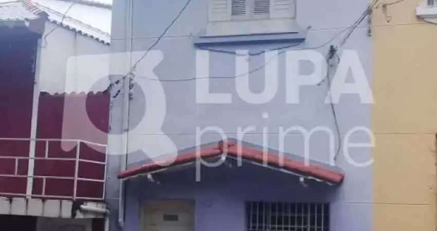 Casa á venda- Jardim São Paulo- 2 dormitórios,  1 banheiro,  80m²
