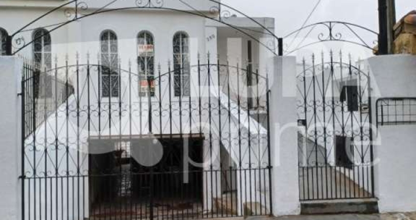 SOBRADO 3 DORMITÓRIOS (1 SUÍTE) Á VENDA NO HORTO/VILA ROSA