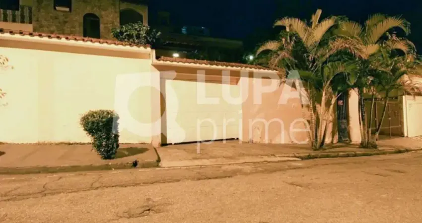 Casa com 3 quartos à venda na Rua Mário Soler, 179, Jardim Peri, São Paulo
