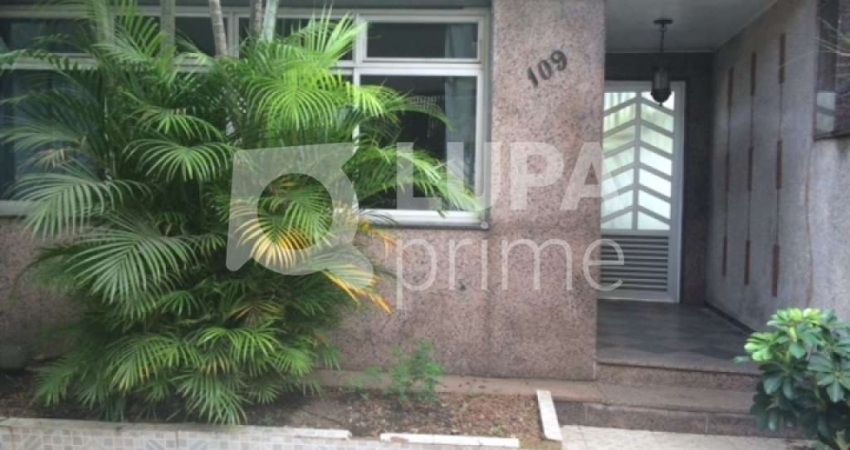 Casa com 3 quartos à venda na Rua Santa Veridiana, 109, Vila Maria Alta, São Paulo