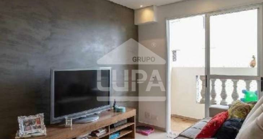 Apartamento com 3 dormitórios sendo 1 suíte á venda em Santana