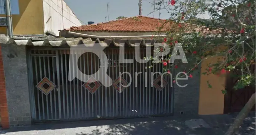 CASA COM 3 QUARTOS E 2 VAGAS A VENDA NO PARQUE EDU CHAVES