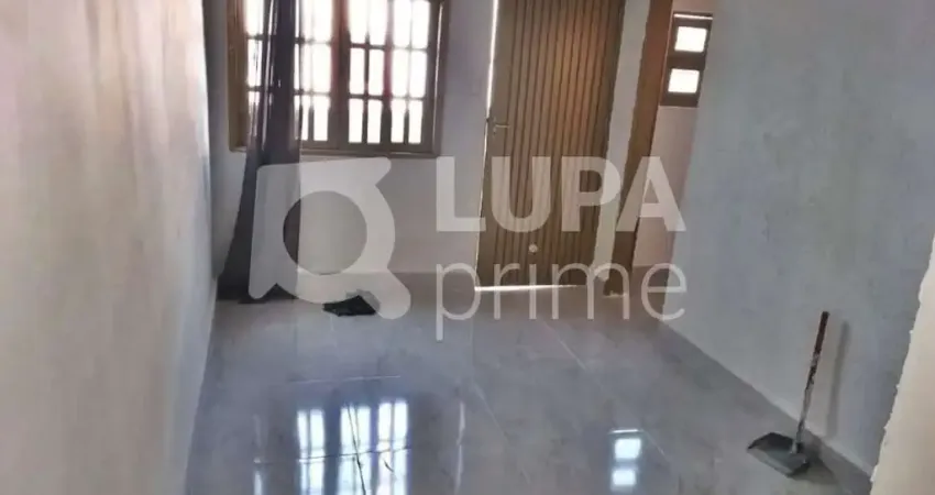 CASA COM 2 QUARTOS À VENDA NO TUCURUVI