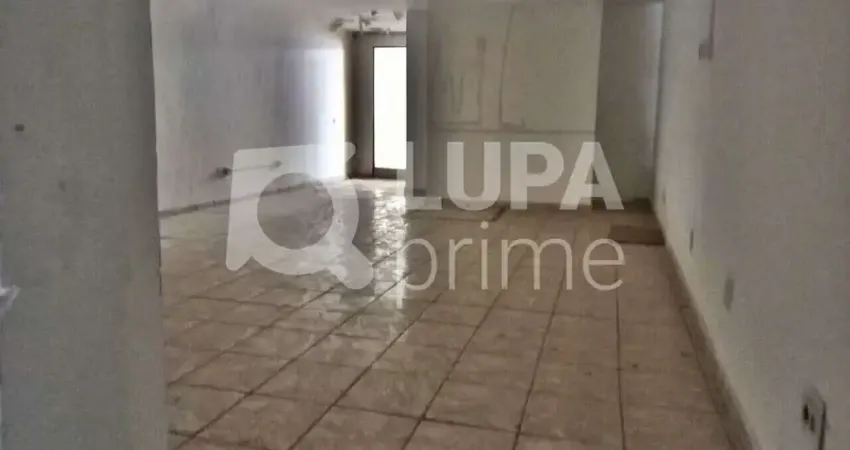 CASA COM 4 QUARTOS E 2 VAGAR DE GARAGEM À VENDA NO JAÇANA