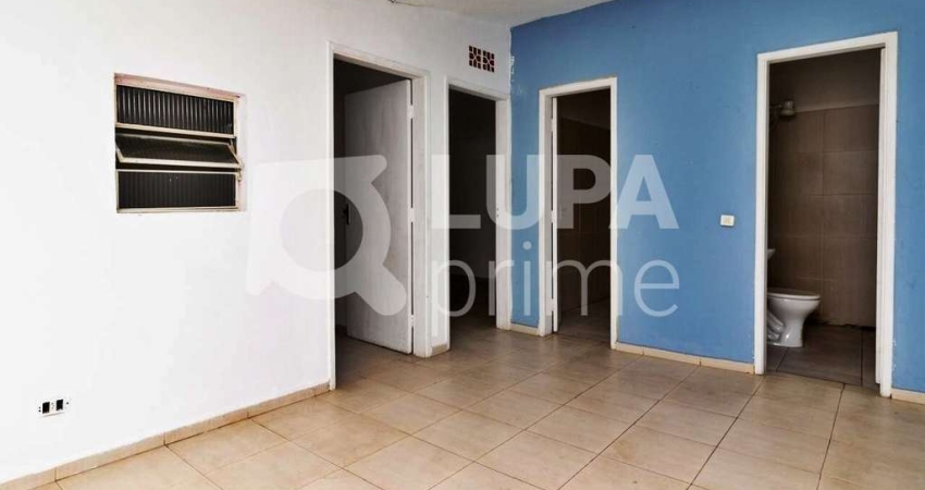 Casa comercial para alugar na PÇ Doutor Antônio Mercado, 34, Santana, São Paulo