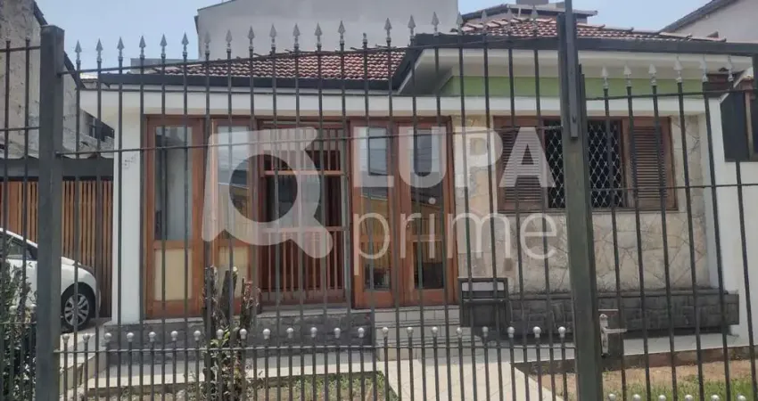 Casa térrea com 3 dormitórios sendo 1 suíte à venda no Piqueri!