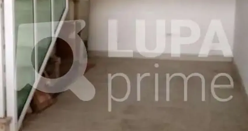 Sobrado com 3 dormitórios sendo 1 suíte à venda no sítio mandaqui!