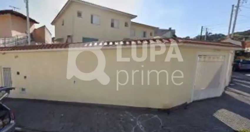 Casa com 3 quartos à venda na Rua Nemésio Ramos Figueira, 552, Vila Pedra Branca, São Paulo