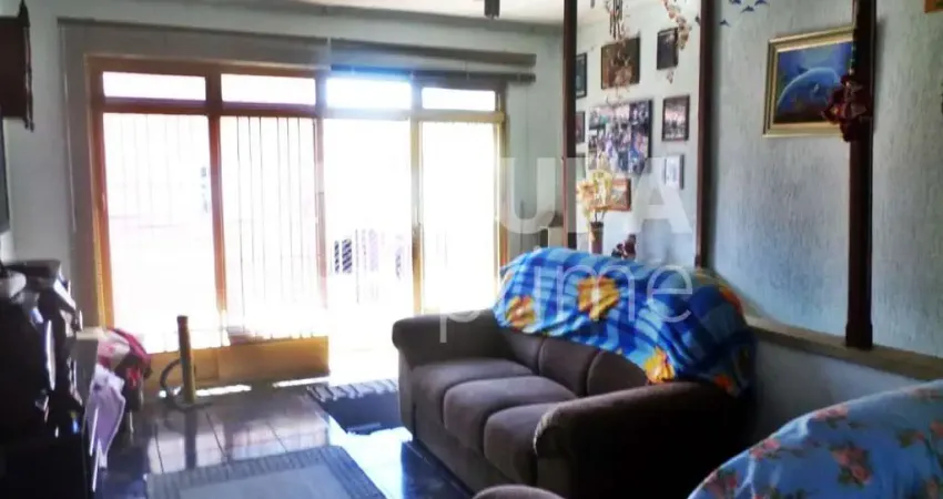 CASA PARA RENDA À VENDA NO JARDIM BRASIL