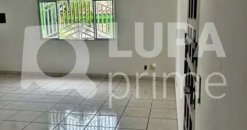 CASA COM 3 QUARTOS E 5 VAGAS DE GARAGEM À VENDA EM GUARULHOS