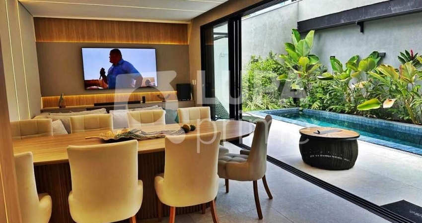 CASA COM 3 QUARTOS E 2 VAGAS DE GARAGEM À VENDA EM SÃO SEBASTIÃO