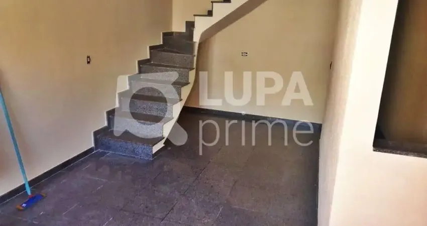 CASA COM 3 QUARTOS E 2 VAGAS DE GARAGEM PARA LOCAÇÃO NA VILA EDE