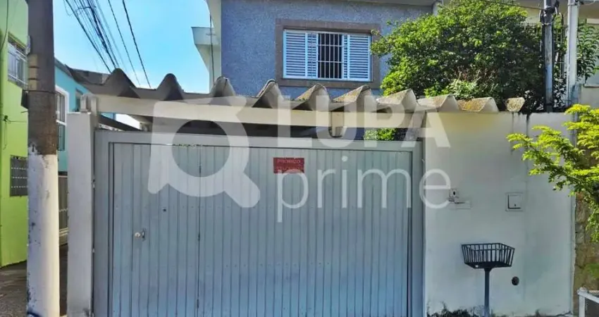 CASA COM 3 QUARTOS E 2 VAGAS DE GARAGEM À VENDA DA VILA MARIA