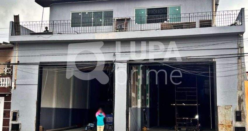 GALPÃO COMERCIAL COM 325M² PARA LOCAÇÃO NA VILA SABRINA