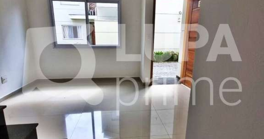 CASA COM 2 QUARTOS E 1 VAGA DE GARAGEM À VENDA NO TREMEBÉ
