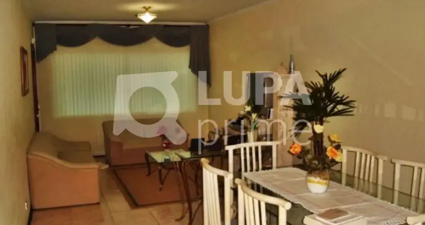 CASA COM 3 QUARTOS E 10 VAGAS DE GARAGEM À VENDA NO IMIRIM