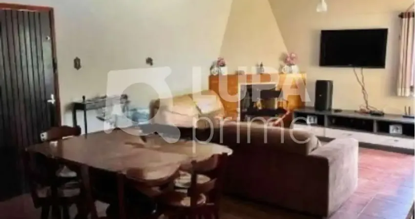CHÁCARA COM 6 QUARTOS E 10 VAGAS DE GARAGEM À VENDA EM MAIRIPORÃ