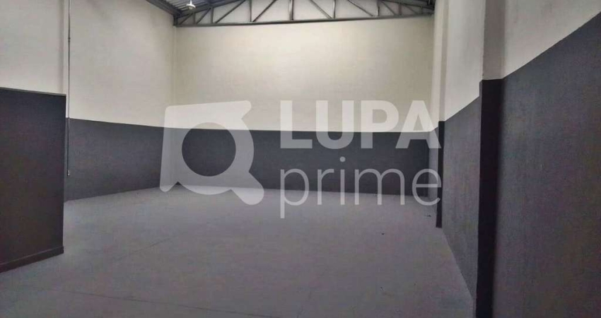 SALÃO COMERCIAL COM 180M² PARA LOCAÇÃO NO PARQUE NOVO MUNDO