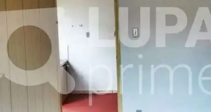 CASA COM 3 QUARTOS E 2 VAGAS DE GARAGEM À VENDA NA VILA MARIA ALTA