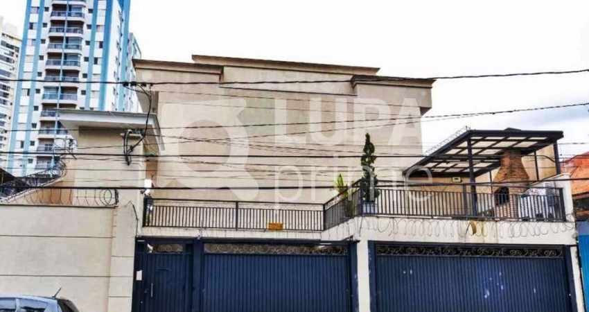 CASA COM 3 QUARTOS E 2 VAGAS DE GARAGEM À VENDA NA VILA MARIA ALTA