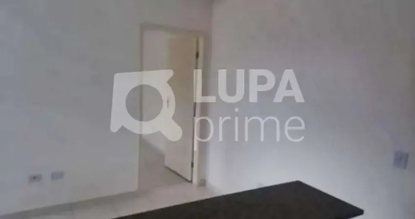 CASA COM 1 QUARTO E 2 VAGAS DE GARAGEM À VENDA NA VILA MARIA ALTA
