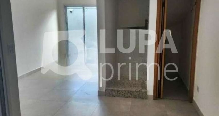 CASA COM 2 QUARTOS E 1 VAGA DE GARAGEM PARA LOCAÇÃO NA VILA GUSTAVO