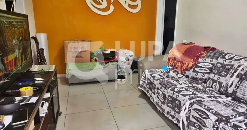 CASA COM 3 QUARTOS E 2 VAGAS DE GARAGEM PARA LOCAÇÃO NA VILA MEDEIROS