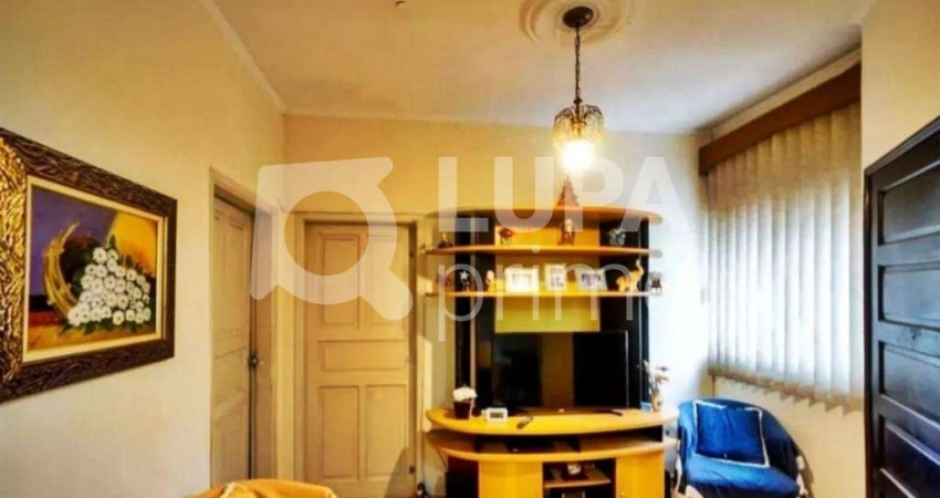 CASA COM 2 QUARTOS E 1 VAGA DE GARAGEM À VENDA NO TATUAPÉ