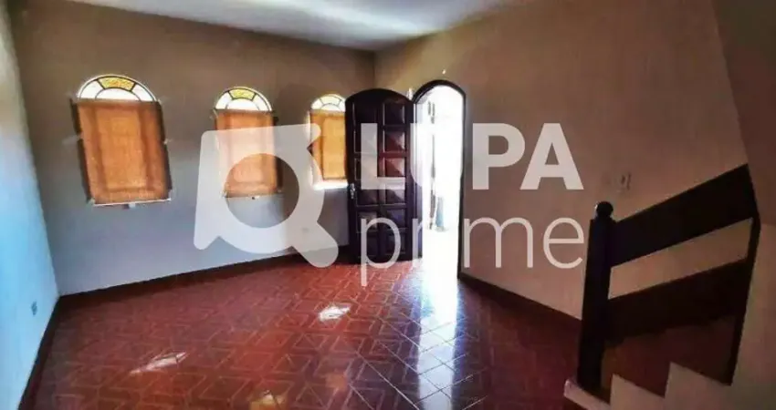 CASA COM 3 QUARTOS E 2 VAGAS DE GARAGEM PARA LOCAÇÃO NA VILA MEDEIROS