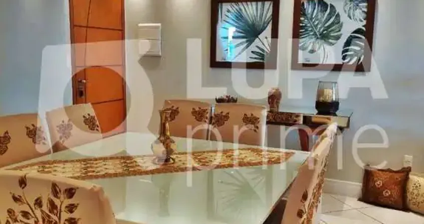 APARTAMENTO COM 2 QUARTOS E 1 VAGA DE GARAGEM À VENDA NA PRAIA GRANDE