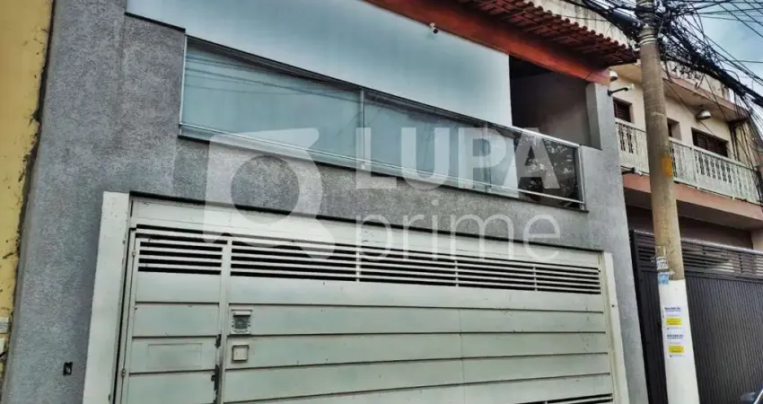 Casa com 3 quartos e 3 vagas de garagem à venda na vila medeiros