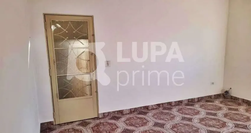 Casa com 2 quartos e 4 vagas de garagem à venda na casa verde alta