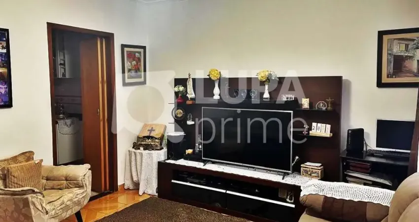 Casa com 3 quartos e 2 vagas de garagem à venda na vila medeiros