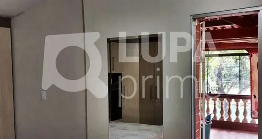 Casa com 2 quartos e 2 vagas de garagem à venda no jardim são paulo