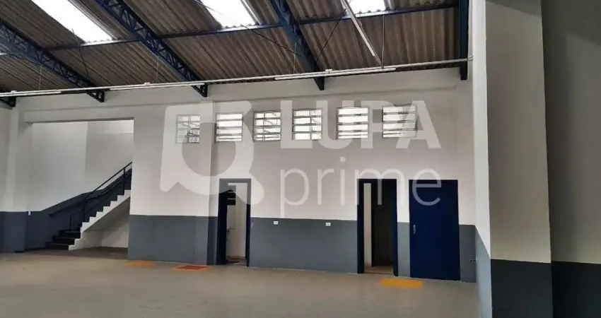 Galpão comercial com 430m² de área construída para locação na mooca
