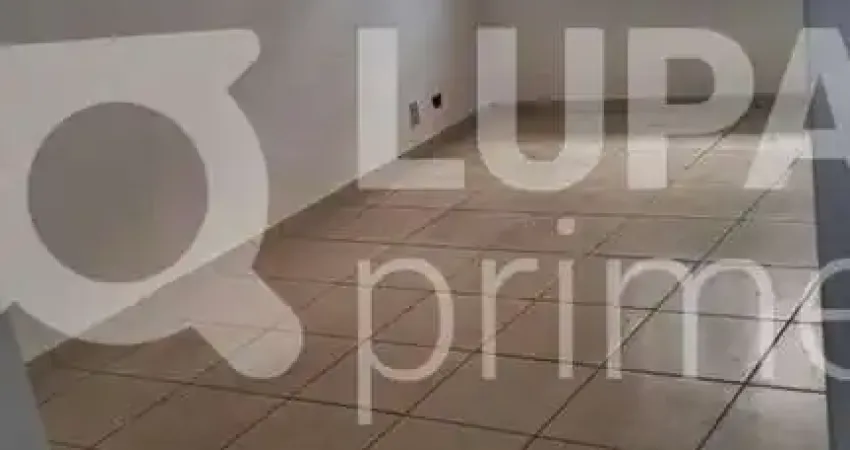 Casa com 3 quartos e 4 vagas de garagem à venda na freguesia do ó