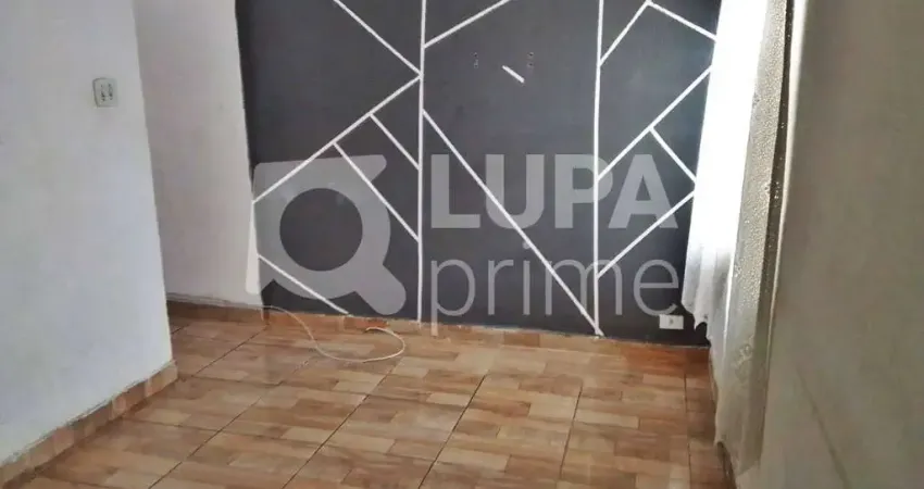 Casa com 2 quartos e 1 vaga de garagem para locação na vila maria baixa