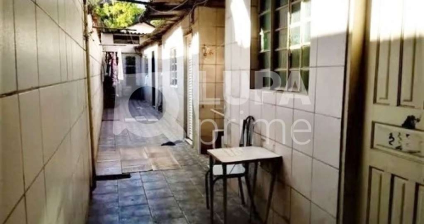 Casa com 11 quartos à venda na Rua dos Guarinos, 138, Vila Ede, São Paulo