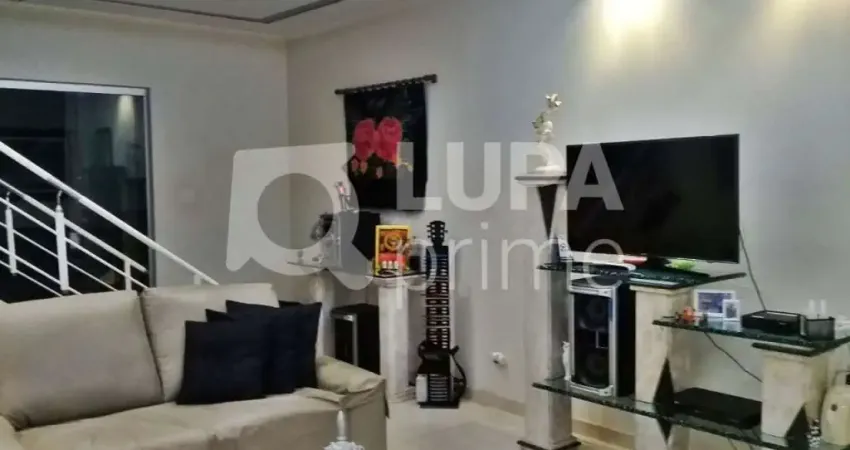SOBRADO COM 2 QUARTOS E 2 VAGAS DE GARAGEM PARA VENDA, PARI, SÃO PAULO